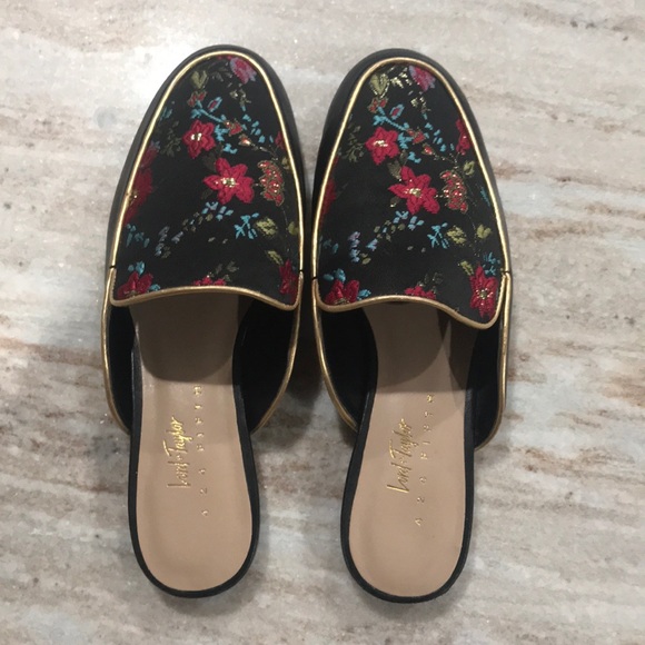 Lord & Taylor Shoes - Lord & Taylor Embroidery Loafer Mule - Sz 6.5